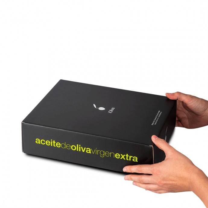iOliva Gift Box - 750 ml. Extra Virgin Olive Oil. Closed
